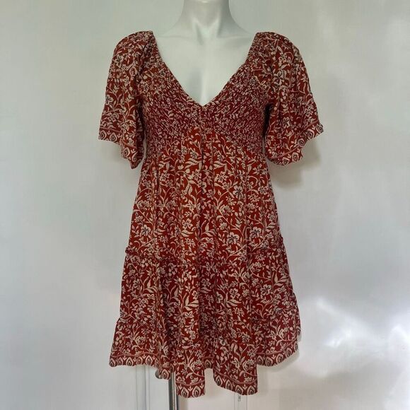 Angie Smocked Fit and Flare top - Picture 5 of 8